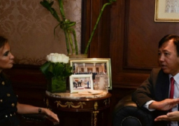 سحر نصر تبحث مع سفير اليابان إنهاء تطوير المتحف الكبير