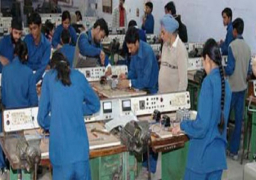 عرض برنامج الوزارة للتعليم الفنى للعام الدراسى الجديد