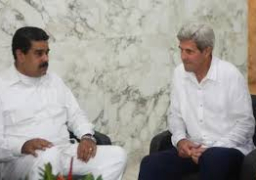 كيري يجتمع مع رئيس فنزويلا وسط توترات