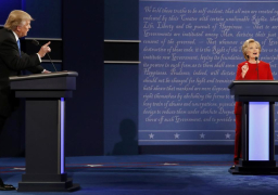 مواجهة نارية و تبادل اتهامات فى أول مناظرة بين كلينتون و ترامب