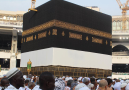 لماذا ترفع أستار الكعبة في موسم الحج؟