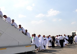 ٢٦٦ حاجا يغادرون للمدينة المنورة السبت في اولى رحلات التفويج