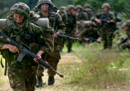 الأرجنتين تدعو بريطانيا لإلغاء تدريباتها العسكرية في منطقة أرخبيل المتنازع عليها