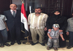 السفارة المصرية بدمشق تنجح في إخراج أسرة مصرية من منطقة الاشتباكات وإعادتهم للوطن