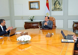 السيسي يؤكد أهمية تطوير شركات قطاع الاعمال ويوجه بزيادة عدد الشباب بمجالس إداراتها