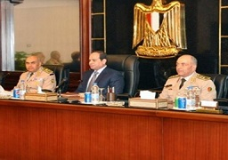 السيسي يشيد بجهود الجيش والشرطة في التصدى للعمليات الإرهابية