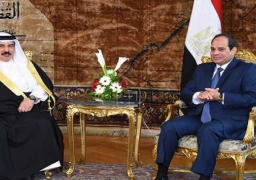 السيسي يقرر معاملة ملك البحرين مثل المصريين بشأن تملك أراض بغرض الإقامة بشرم الشيخ