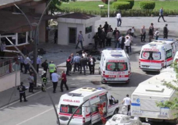 مقتل 3 من الشرطة التركية وإصابة 10 في تفجير انتحاري بمدينة غازي عنتاب