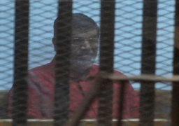 تأجيل محاكمة محمد مرسي و 24 آخرين لاتهامهم بإهانة القضاء إلى 6 نوفمبر