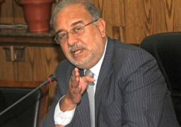 رئيس الوزراء يبحث مع عدد من الكتاب والمفكرين برامج الحكومة وجهود الإصلاح الاقتصادي