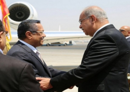 رئيسا وزراء اليمن ومصر يبحثان هاتفيا التطورات على الساحة اليمنية والعلاقات بين البلدين