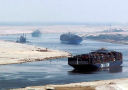 عبور 52 سفينة قناة السويس بحمولة 2 مليون و 870 ألف طن