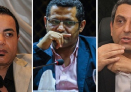 محكمة الجنح تستكمل محاكمة نقيب الصحفيين وعضوى المجلس