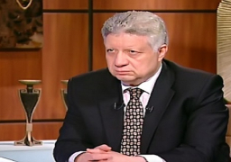 مرتضى منصور يعرب عن رضاه عن أداء لاعبي الزمالك أمام سموحة