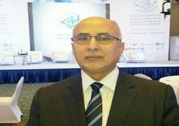 الحكومة اليمنية تعلن إستعداها ادخال المساعدات.. وعلى الحوثيين الالتزام