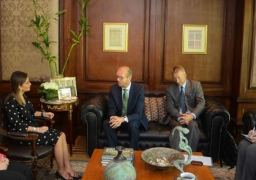 وزيرة التعاون الدولى تبحث مع سفير هولندا التعاون فى مجال الصوب الزراعية