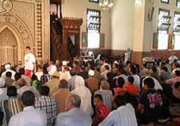 أئمة وخطباء المساجد يؤكدون فى خطبة الجمعة مكانة مصر فى العالمين العربى والاسلامى