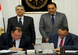 توقيع اتفاقية لتطوير 45 منطقة عشوائية غير آمنة بين الكهرباء و الإسكان