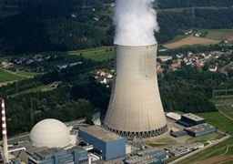 سويسرا.. الناخبون يدلون بأصواتهم في “الاستفتاء النووي”