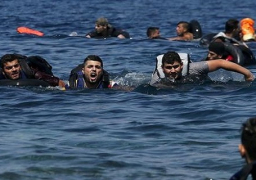 العثور على جثث 15 مهاجرا جرفتهم الأمواج إلى شاطئ بغرب ليبيا