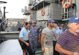 .القوات البحرية تنجح فى إنقاذ يخت سياحي بمرسى علم على متنه 33 فردا