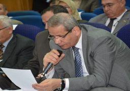 بالصور..الهلالى يشدد على متابعة تسجيل الغياب الإلكترونى للطلاب