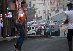 لاجئون يضرمون النار في مركز ترحيل وسط اسطنبول احتجاجا على سوء أوضاعهم