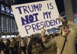 تظاهرات لليلة الثانية على التوالي احتجاجا على فوز ترامب