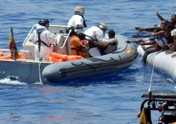 خفر السواحل الإيطالي تعلن مصرع 8 أشخاص في غرق مركب بالمتوسط