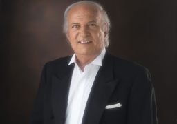 عمر خيرت يعزف أشهر مقطوعاته فى الغردقة ليلة 29 ديسمبر