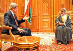 كيري يبحث في مسقط جهود حل الأزمة في اليمن