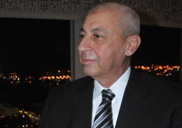 محافظ أسوان يلتقي وفدا سياحيا أمريكيا