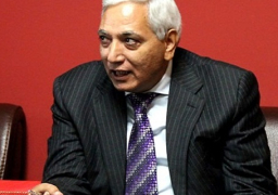 مستشار السيسي يعلن إنشاء 6 أنفاق تحت القناة لنقل 5 ملايين نسمة لسيناء