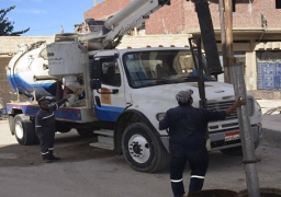 إعلان حالة الطوارئ و الدفع بسيارات لشفط مياه الأمطار بمطروح