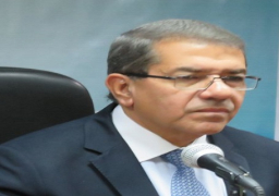 وزير المالية يؤكد ضرورة تطبيق قرارات الإصلاح الاقتصادى