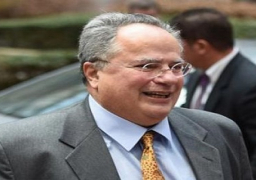 وزير خارجية اليونان يصل إلى القاهرة