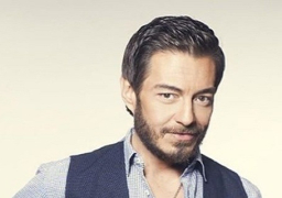 أحمد زاهر ينتهي من”هروب اضطراري” منتصف يناير