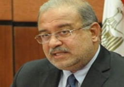 اسماعيل يبحث موقف السلع.. والتموين تؤكد طرح 202 ألف طن سكر