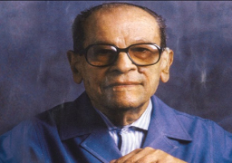 الإتحاد العام للأدباء والكتاب العرب يسمي 2017 عام “نجيب محفوظ”