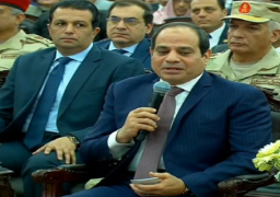 السيسي: الجيش لا يملك 50% من الاقتصاد..وأنا اتعودت معكم على الصراحة