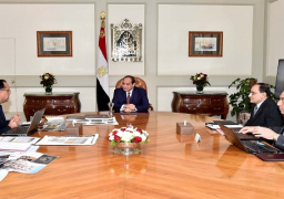 الرئيس يتابع مع مدبولى الموقف التنفيذى لمشروعات الصرف الصحى والاسكان