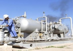 الكويت تخفض حصص عملائها من النفط بدءا من يناير