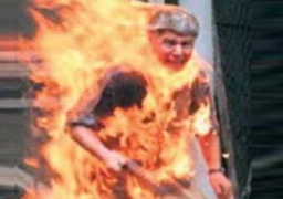 بائع متجول يضرم النار في جسده بتونس