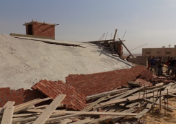 بالصور..الجيزة تزيل 5 مخالفات بناء بهضبة الأهرام