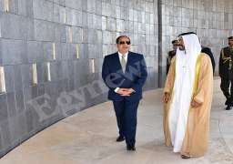 بالصور..السيسى يزور واحة الكرامة بالإمارات