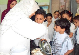 حملة للقضاء علي ” البلهارسيا ” لطلاب المدارس بمطروح