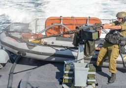 زوارق الاحتلال الإسرائيلى تستهدف مراكب الصيادين وتعتقل 10 فلسطينيين