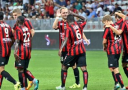 نيس يعزز صدارته للدوري الفرنسي بثلاثية أمام تولوز