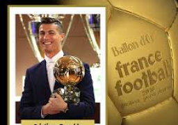 “فرانس فوتبول” تعلن فوز رونالدو بجائزة الكرة الذهبية للمرة الرابعة في تاريخه