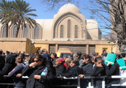 مظاهرة منددة بالإرهاب في محيط الكاتدرائية بالعباسية